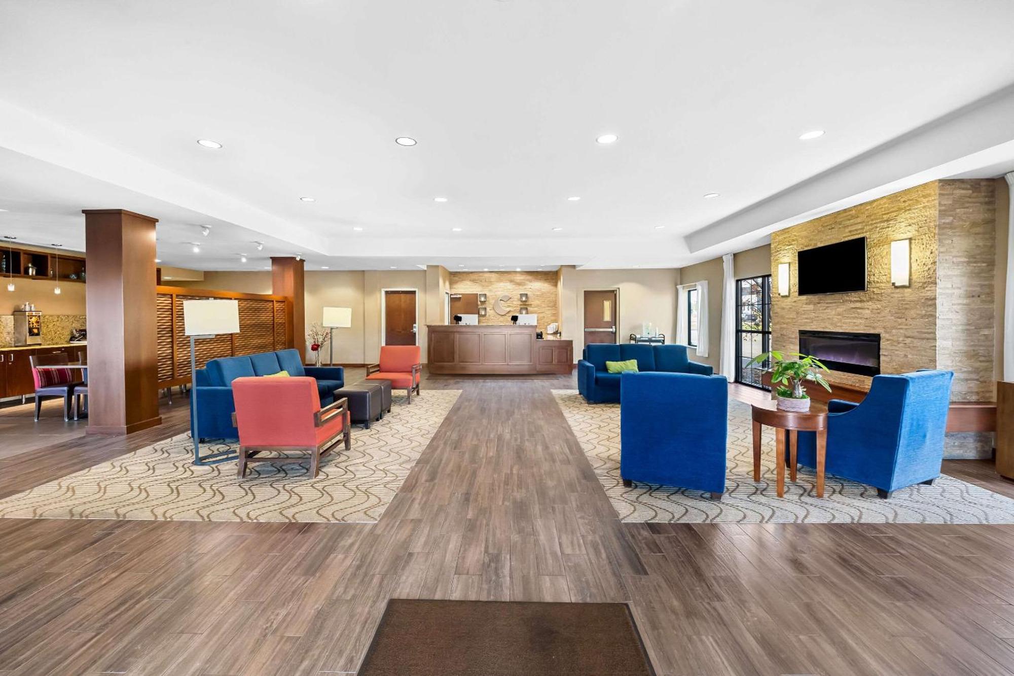 Comfort Inn & Suites West - Medical Center Rochester Zewnętrze zdjęcie
